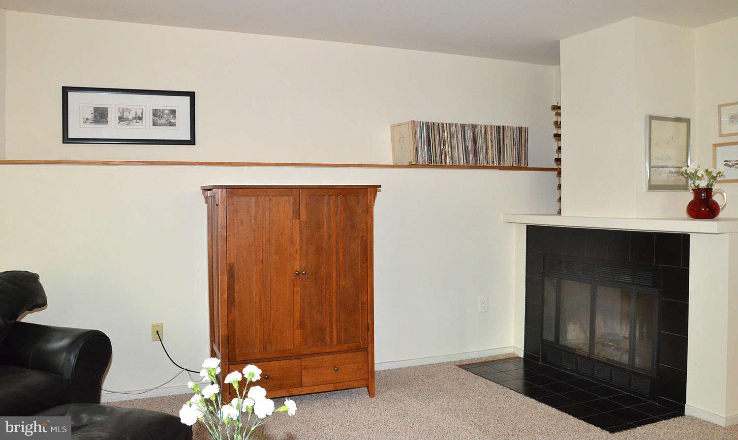 11503 Turnbridge Lane Reston, VA 20194 - Photo 24 of 30 Family Room