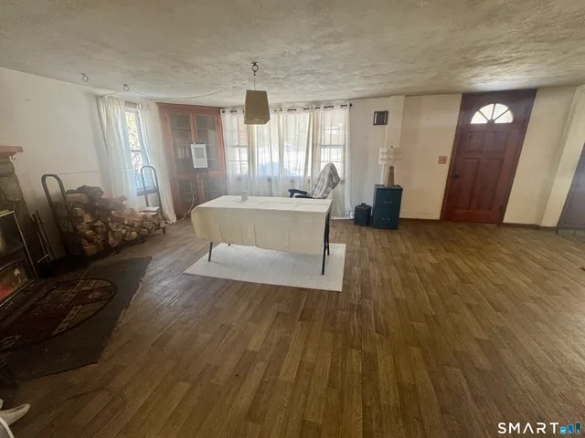 $419,000 | 279 Putnam Pike, Killingly, CT 06241