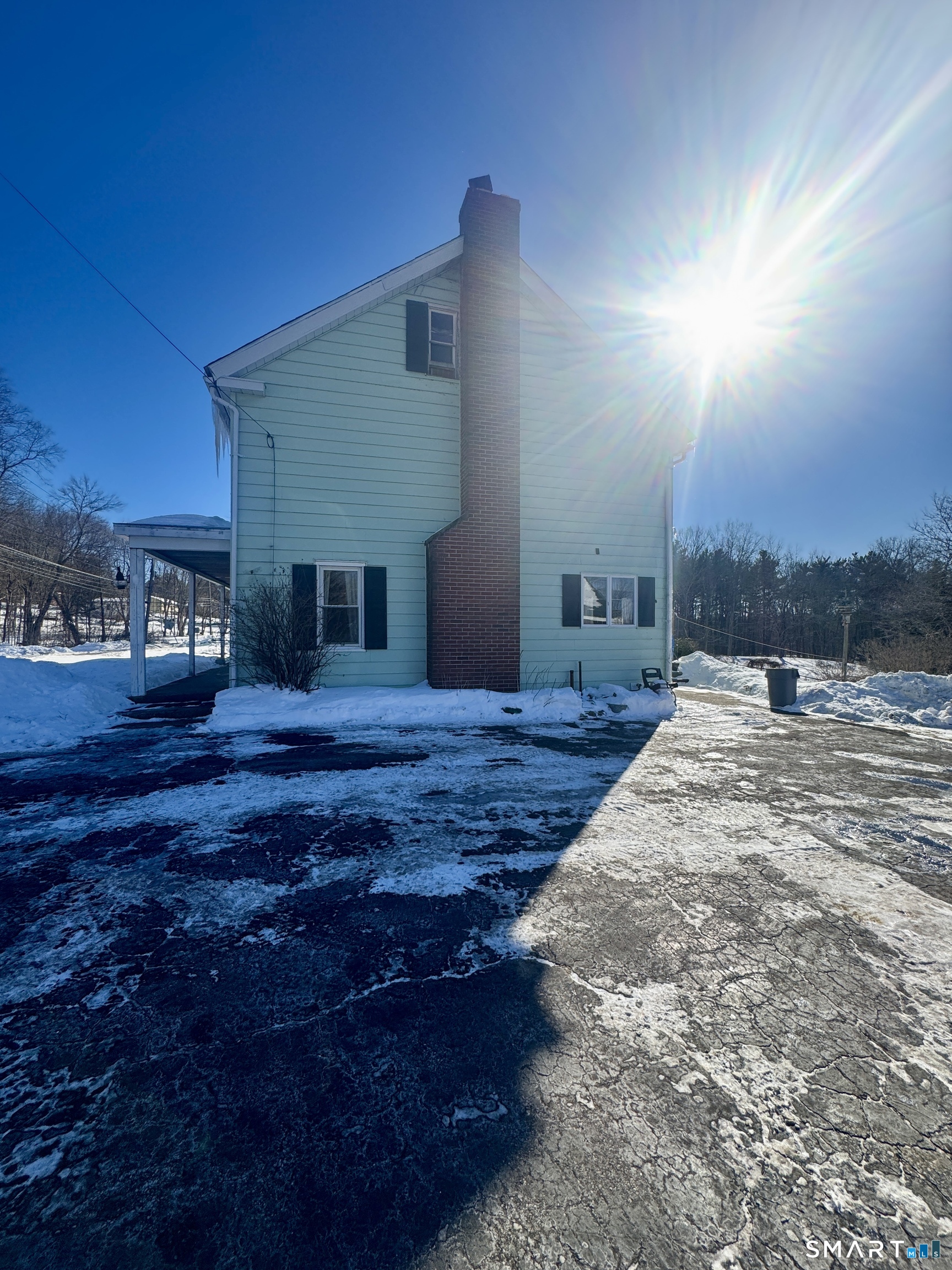 279 Putnam Pike Killingly, CT 06241 - Photo 3 of 39