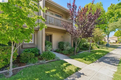 $695,000 | Bay Farm Island, Alameda, CA 94502