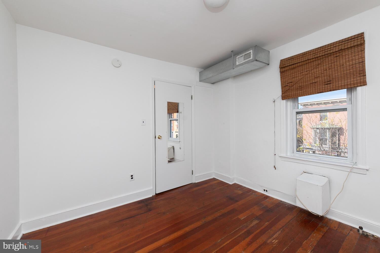 4373 Main Street, Unit 3F Philadelphia, PA 19127 - Photo 5 of 10