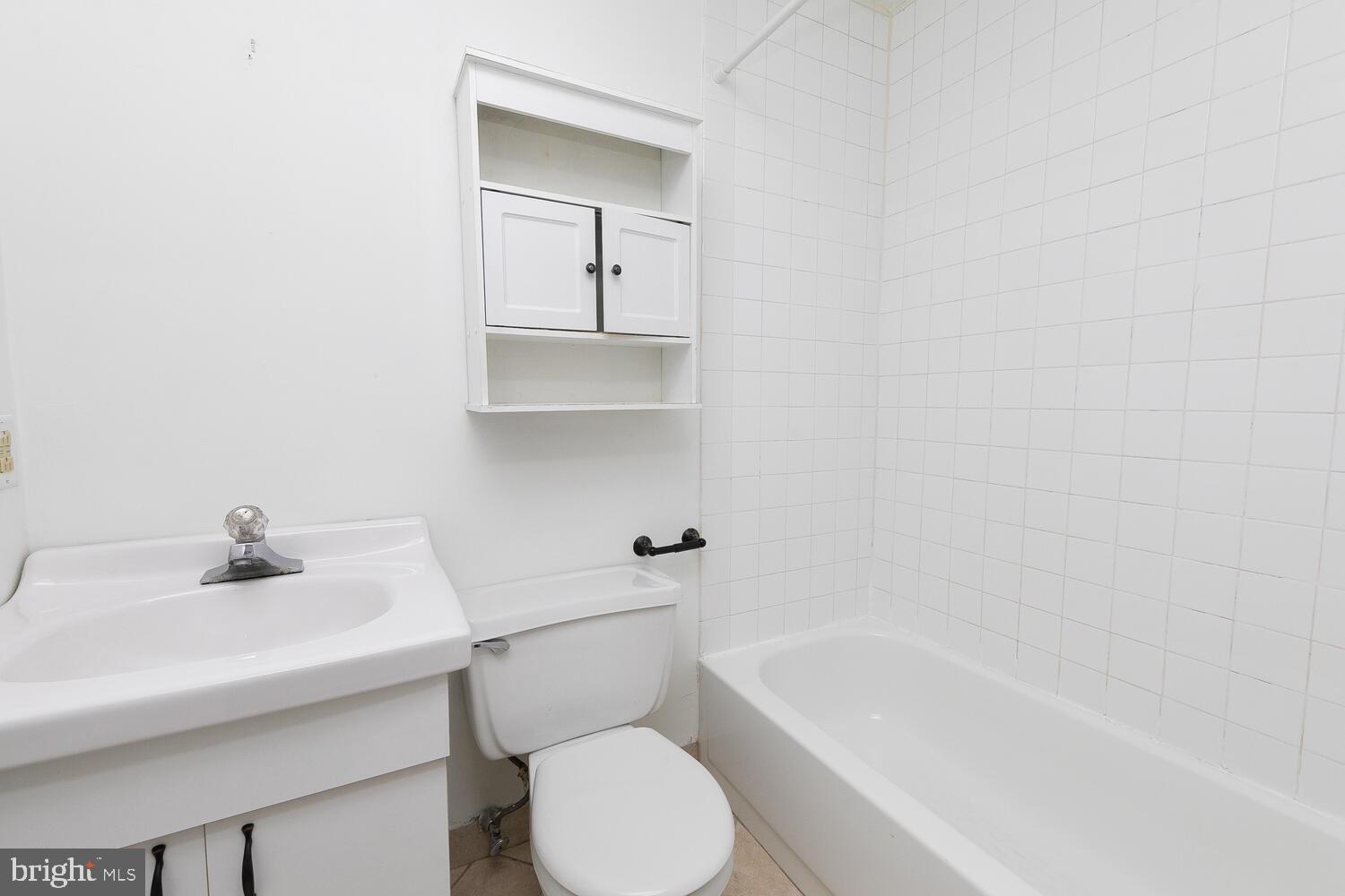 4373 Main Street, Unit 3F Philadelphia, PA 19127 - Photo 6 of 10