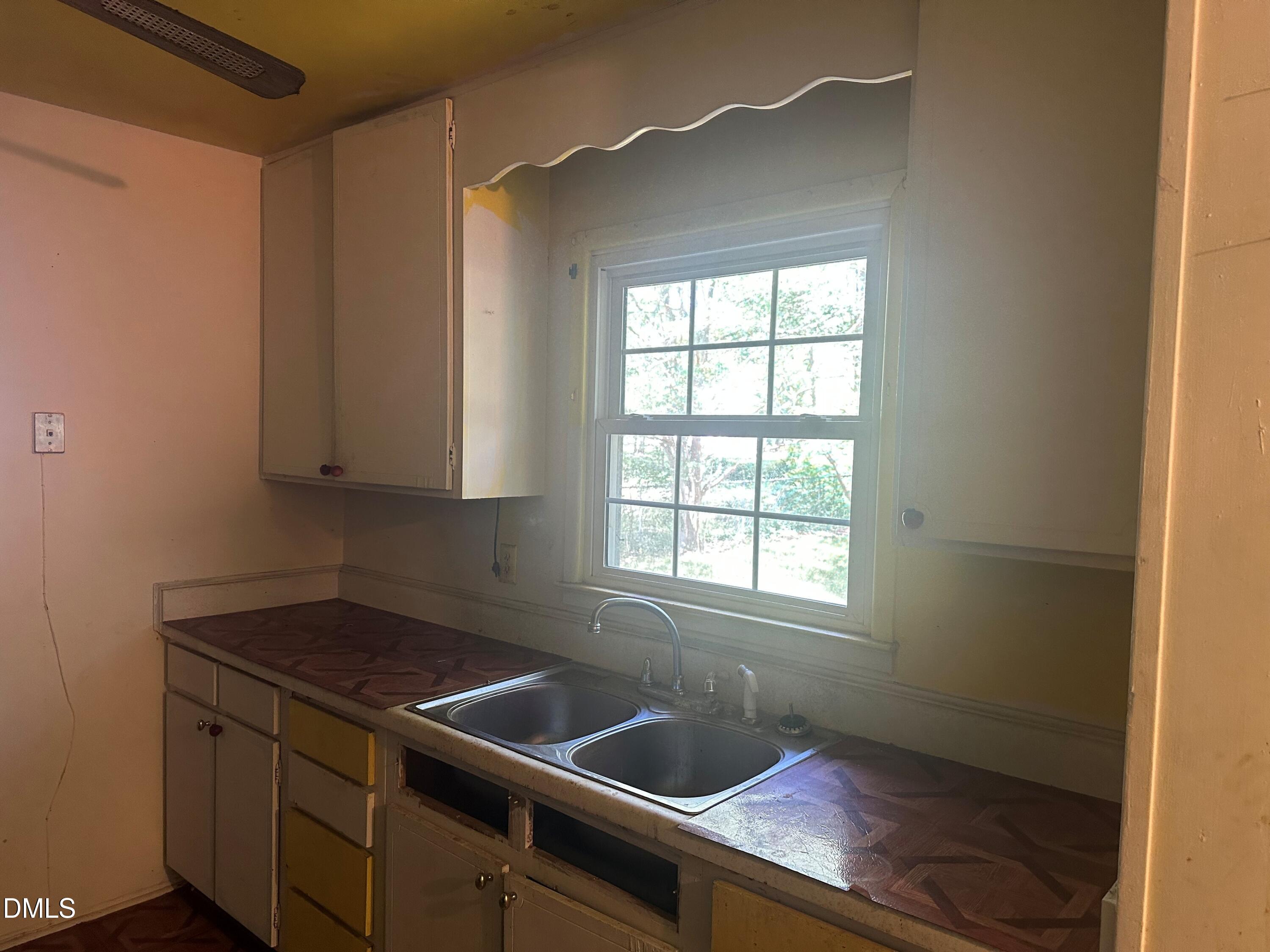 1209 Beverly Drive Raleigh, NC 27610 - Photo 9 of 16 12a