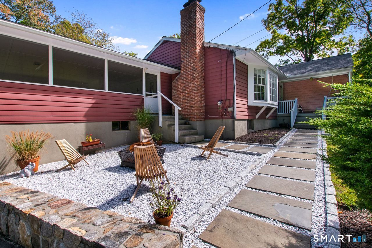 46 White Birch Road Ridgefield, CT 06877 - Photo 3 of 23 Gallery Image 3