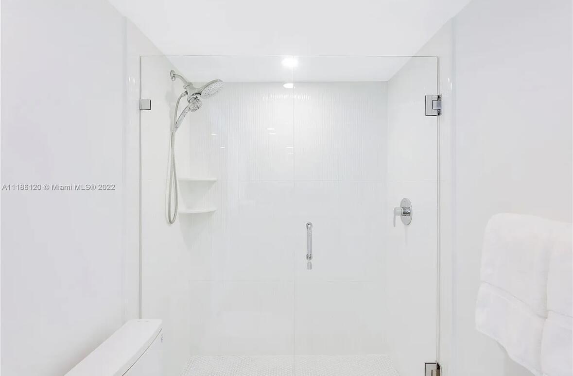 350 South Beach Road, Unit 401 Tequesta, FL 33469 - Photo 26 of 45 IMG_4873