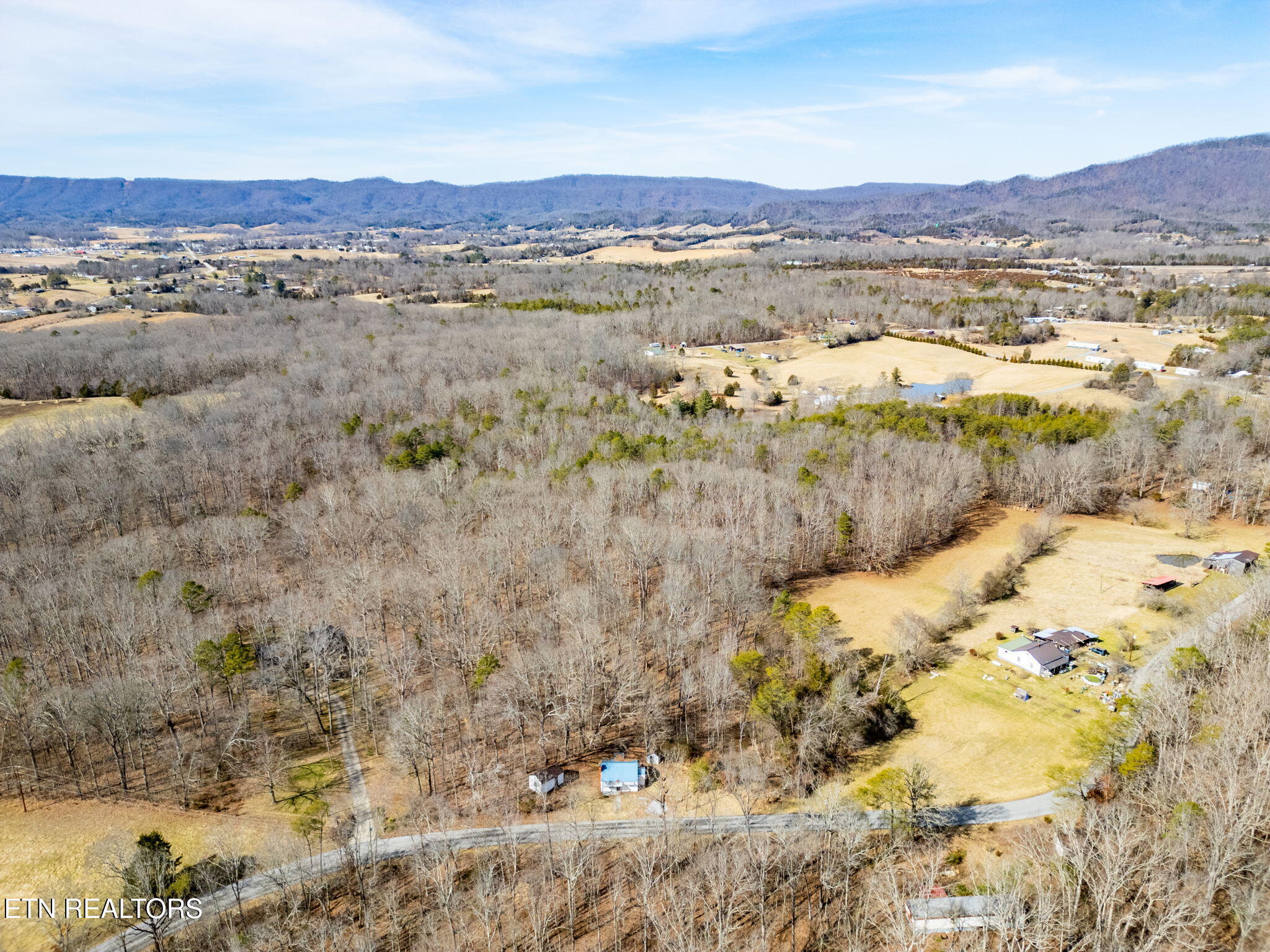 515 Millers Chapel Road Greeneville, TN 37745 - Photo 4 of 22 10-web-or-mls-DJI_0896-HDR