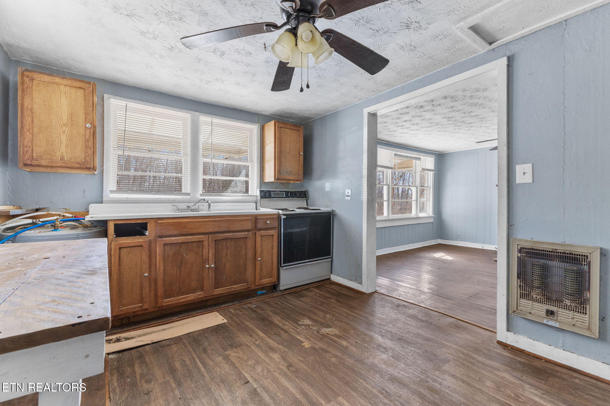 515 Millers Chapel Road Greeneville, TN 37745 - Photo 9 of 22 42-web-or-mls-3F1A7405