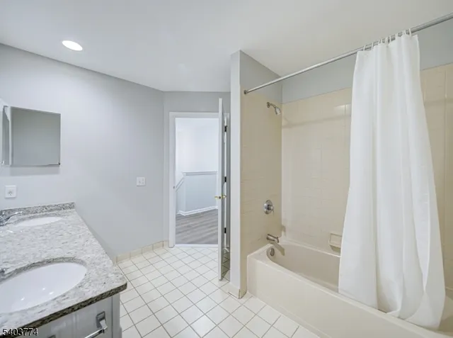 $3,900 | 28 Gordon Circle, Parsippany, NJ 07054