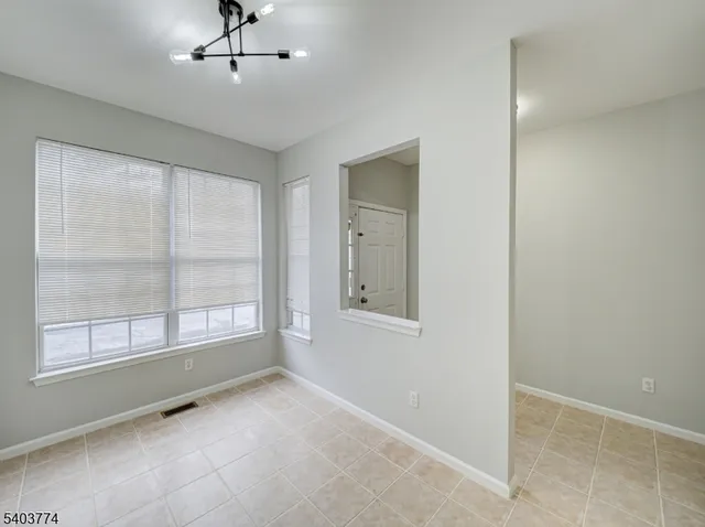 $3,900 | 28 Gordon Circle, Parsippany, NJ 07054