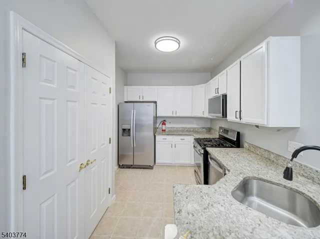 $3,900 | 28 Gordon Circle, Parsippany, NJ 07054