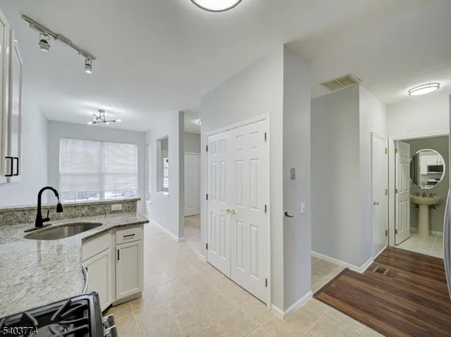 $3,900 | 28 Gordon Circle, Parsippany, NJ 07054