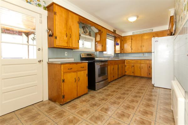 15 Parklawn Road Boston, MA 02132 - Photo 7 of 13 Gallery Image 7