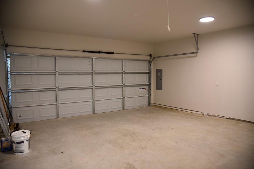 1602 North Mcdonald Avenue Decatur, TX 76234 - Photo 12 of 13 a view of a garage
