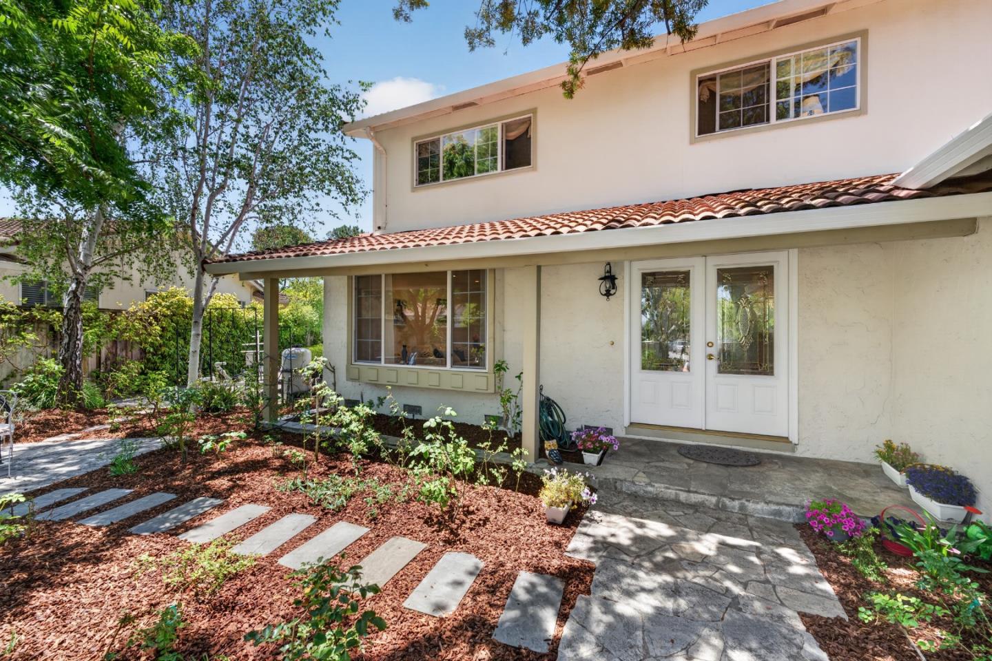 1663 Finch Way Sunnyvale, CA 94087 - Photo 5 of 87