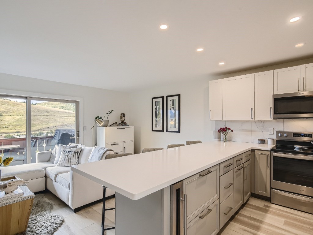 130 Evergreen Road, Unit 303 Dillon, CO 80435 - Photo 8 of 22 Gallery Image 8