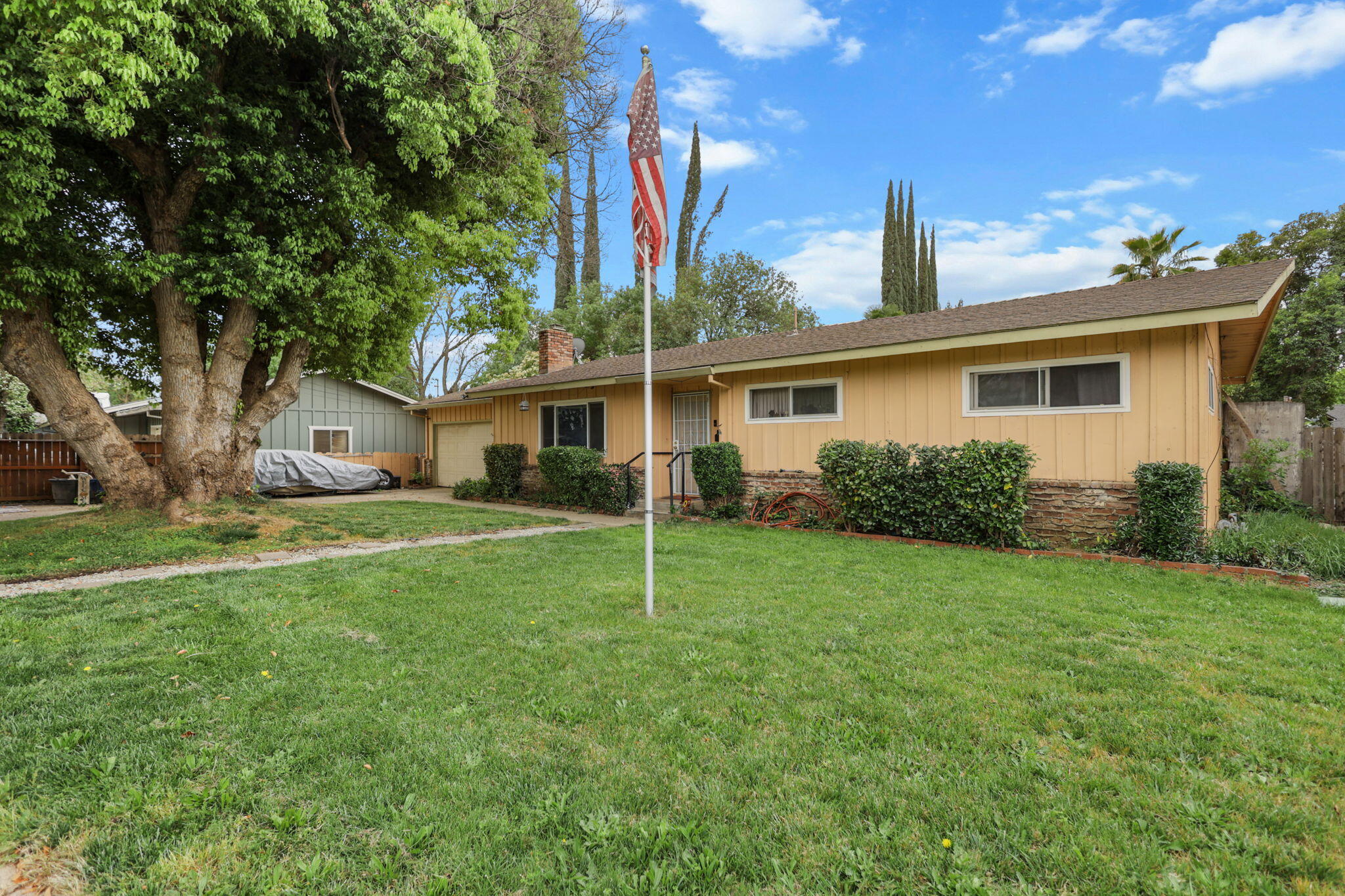 3414 Bardick Road Anderson, CA 96007 - Photo 31 of 36 Front of House