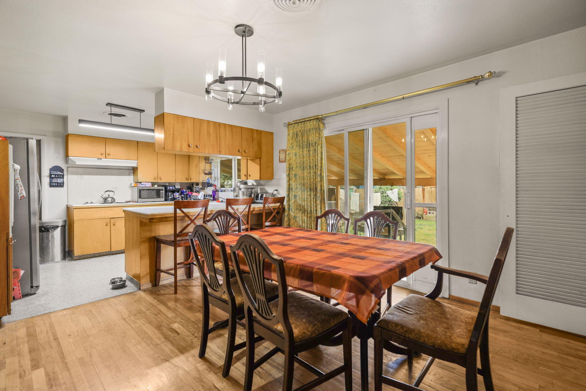 3414 Bardick Road Anderson, CA 96007 - Photo 4 of 36 Dining Room