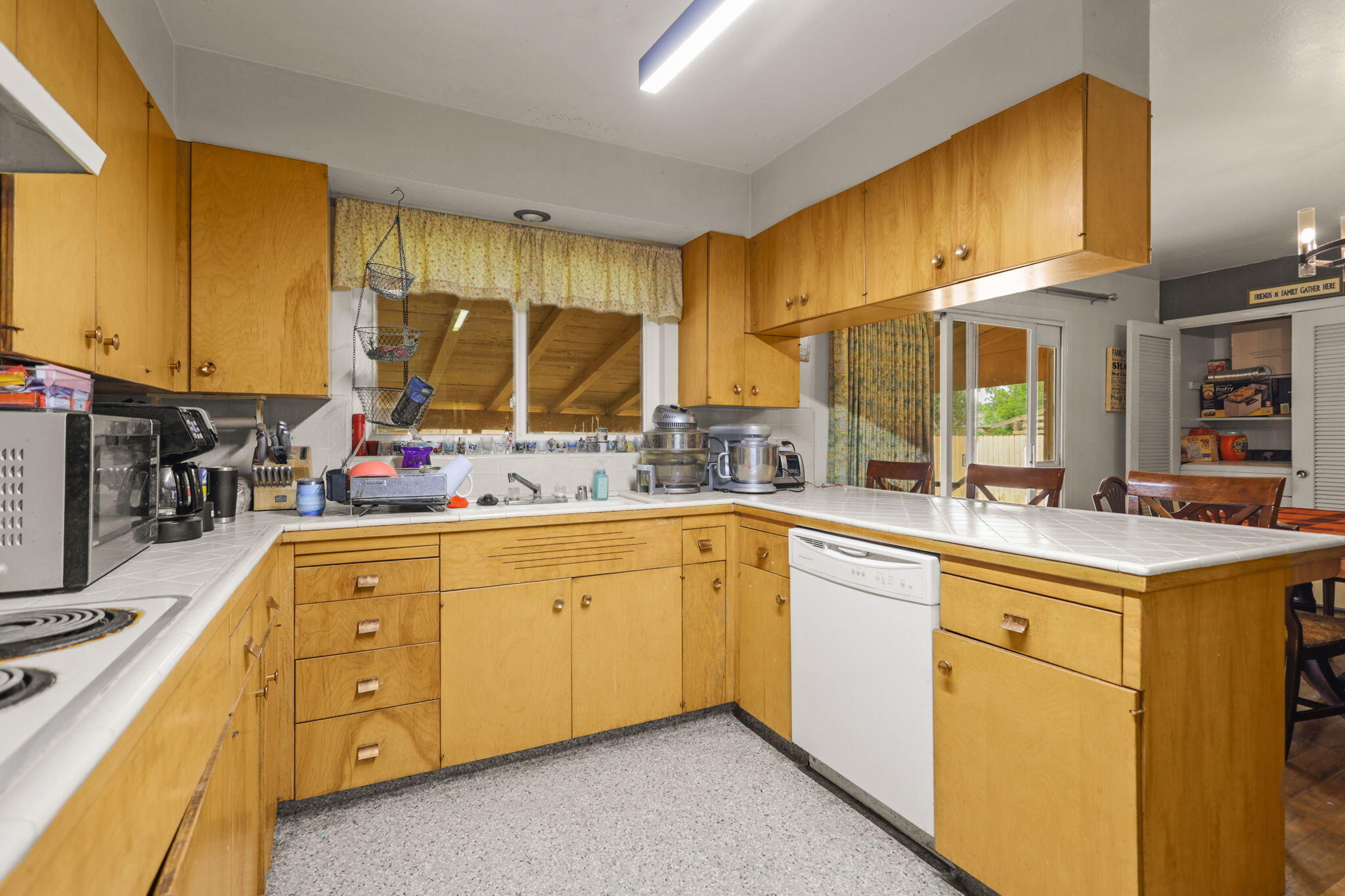 3414 Bardick Road Anderson, CA 96007 - Photo 8 of 36 Kitchen