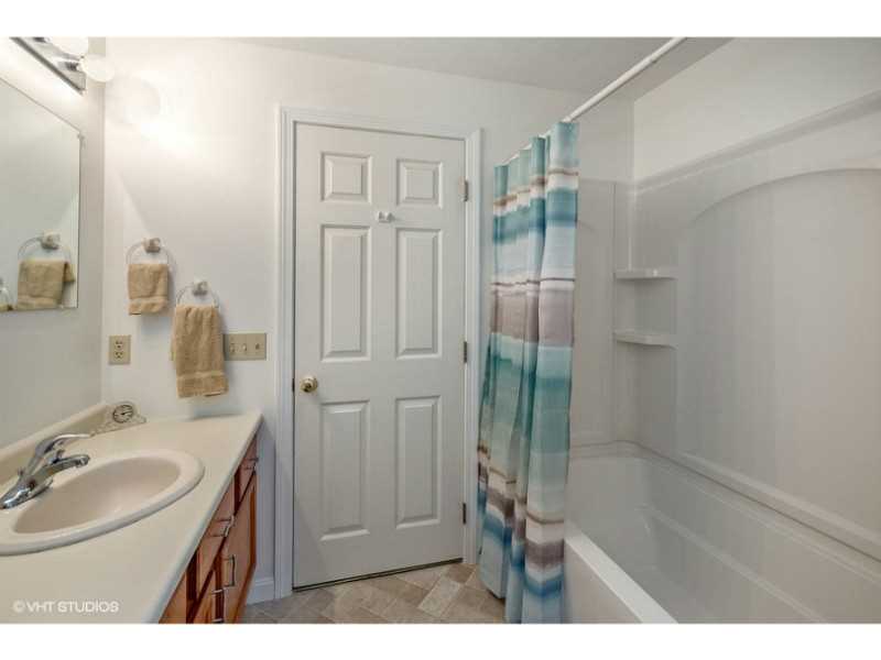 24 Mohegan Road Charlestown, RI 02813 - Photo 13 of 15 Bathroom.