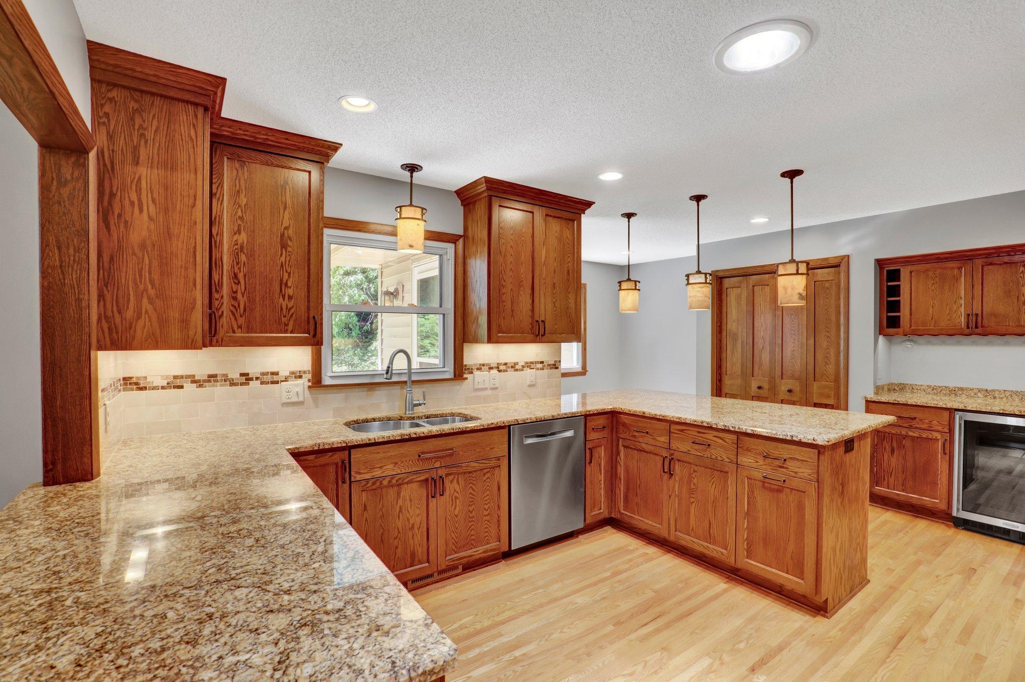 13855 Holly Road Eden Prairie, MN 55346 - Photo 8 of 37 Gallery Image 8