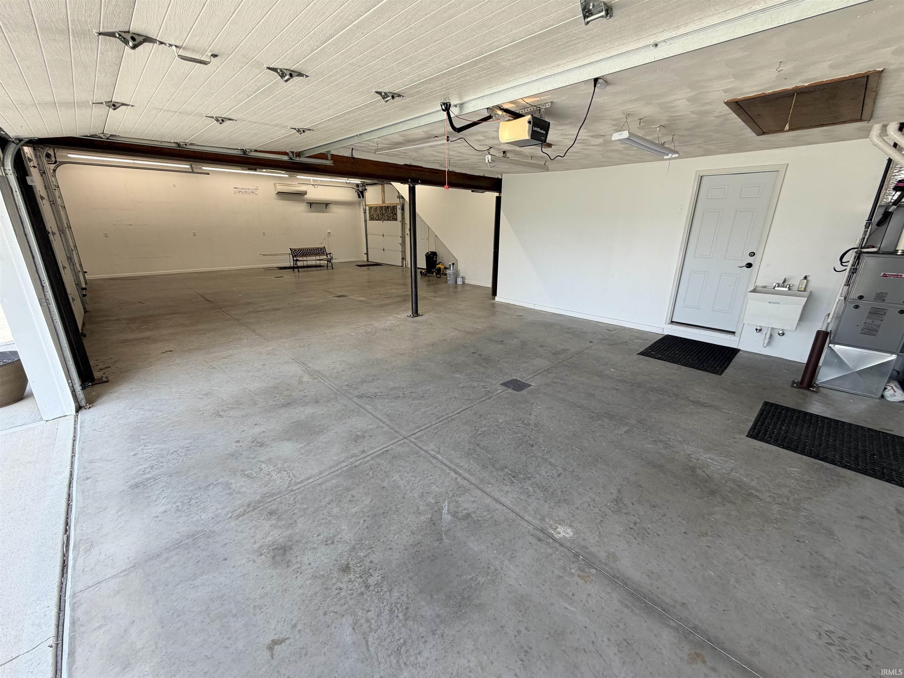 10012 Hosler Road Leo, IN 46765 - Photo 23 of 43