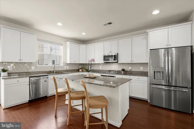 $629,000 | 213 Upper Brook Terrace, Purcellville, VA 20132