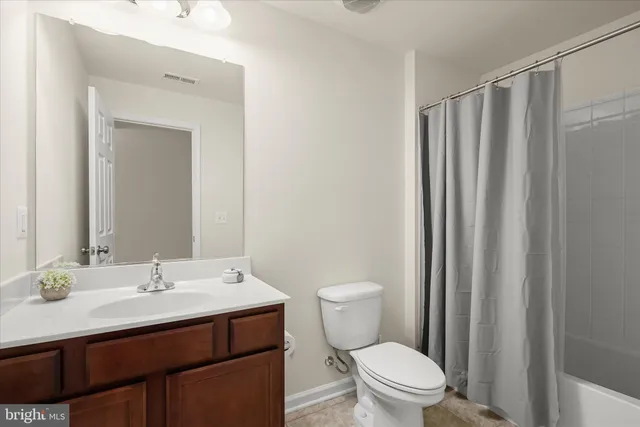 $629,000 | 213 Upper Brook Terrace, Purcellville, VA 20132