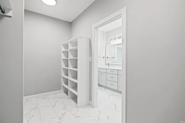 $589,000 | 935 West Baywood Drive, Bloomington, IN 47403