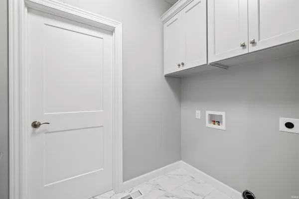 $589,000 | 935 West Baywood Drive, Bloomington, IN 47403