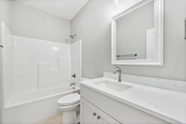 $589,000 | 935 West Baywood Drive, Bloomington, IN 47403