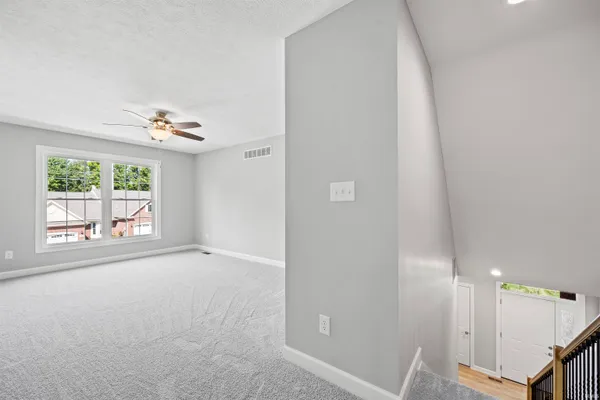 $589,000 | 935 West Baywood Drive, Bloomington, IN 47403