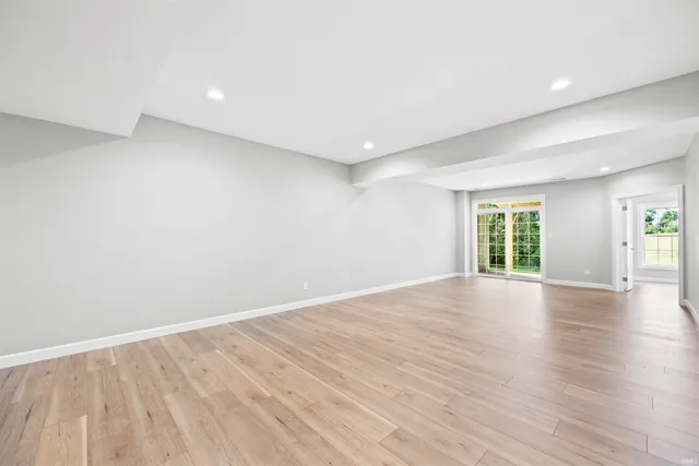 $589,000 | 935 West Baywood Drive, Bloomington, IN 47403