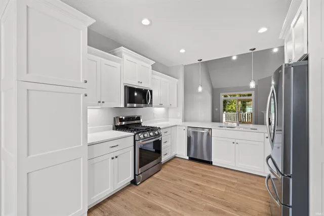 $589,000 | 935 West Baywood Drive, Bloomington, IN 47403