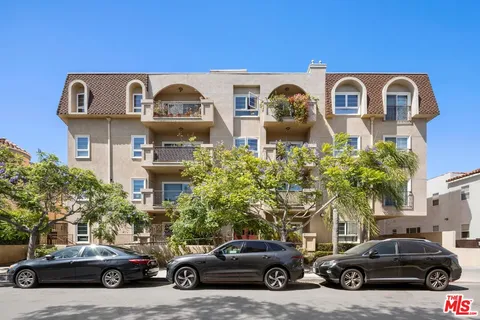 $1,049,000 | 8555 Cashio Street, Unit PH 4, Los Angeles, CA 90035