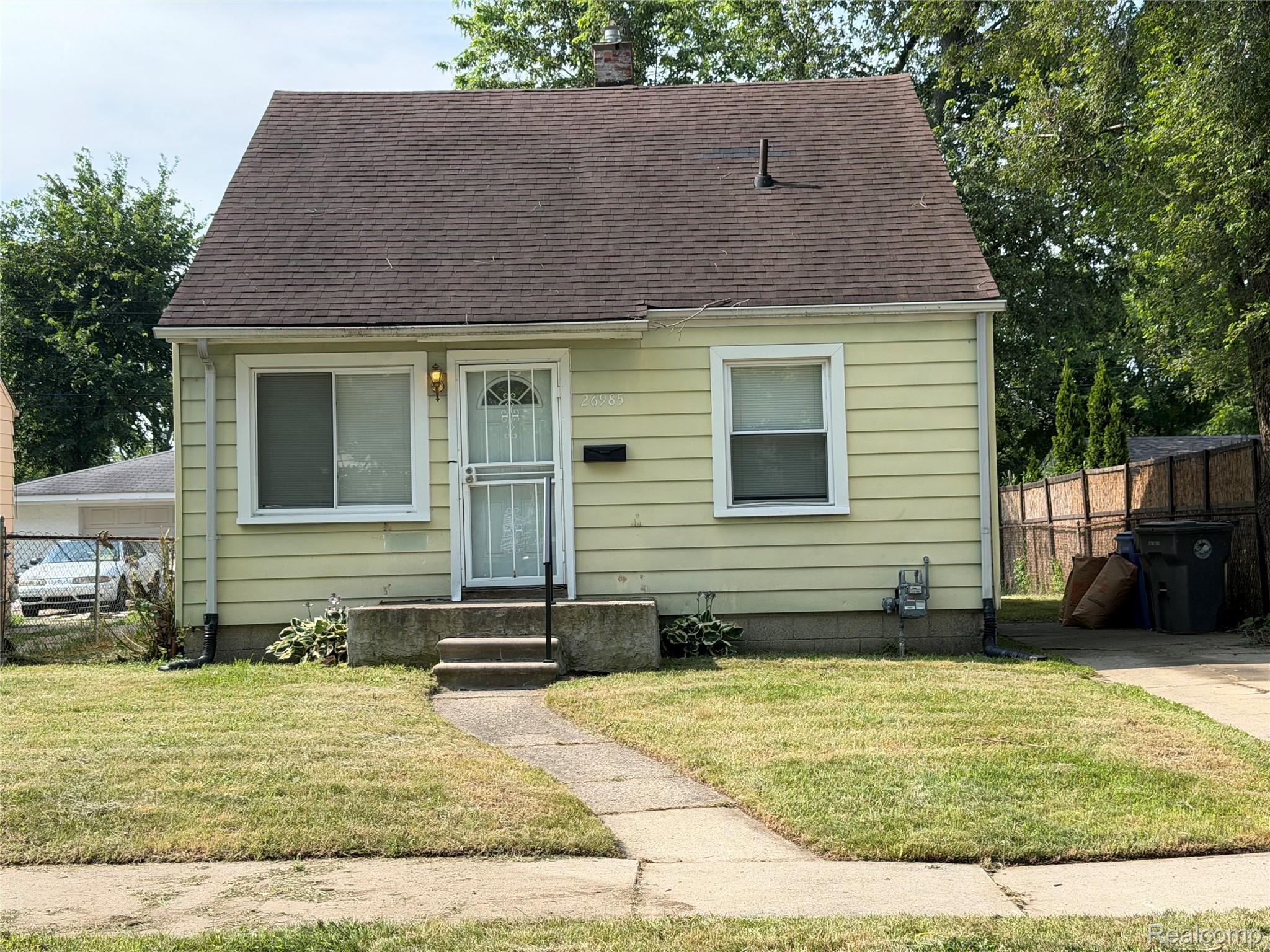 26985 Andover Street Inkster, MI 48141 - Photo 1 of 8 IMG_2184.jpeg