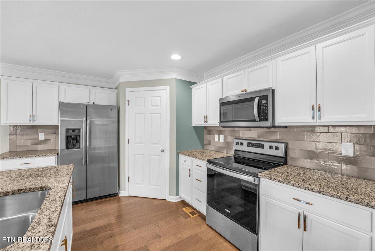 5961 Rain Cloud Road Knoxville, TN 37918 - Photo 13 of 45 13-Kitchen A4