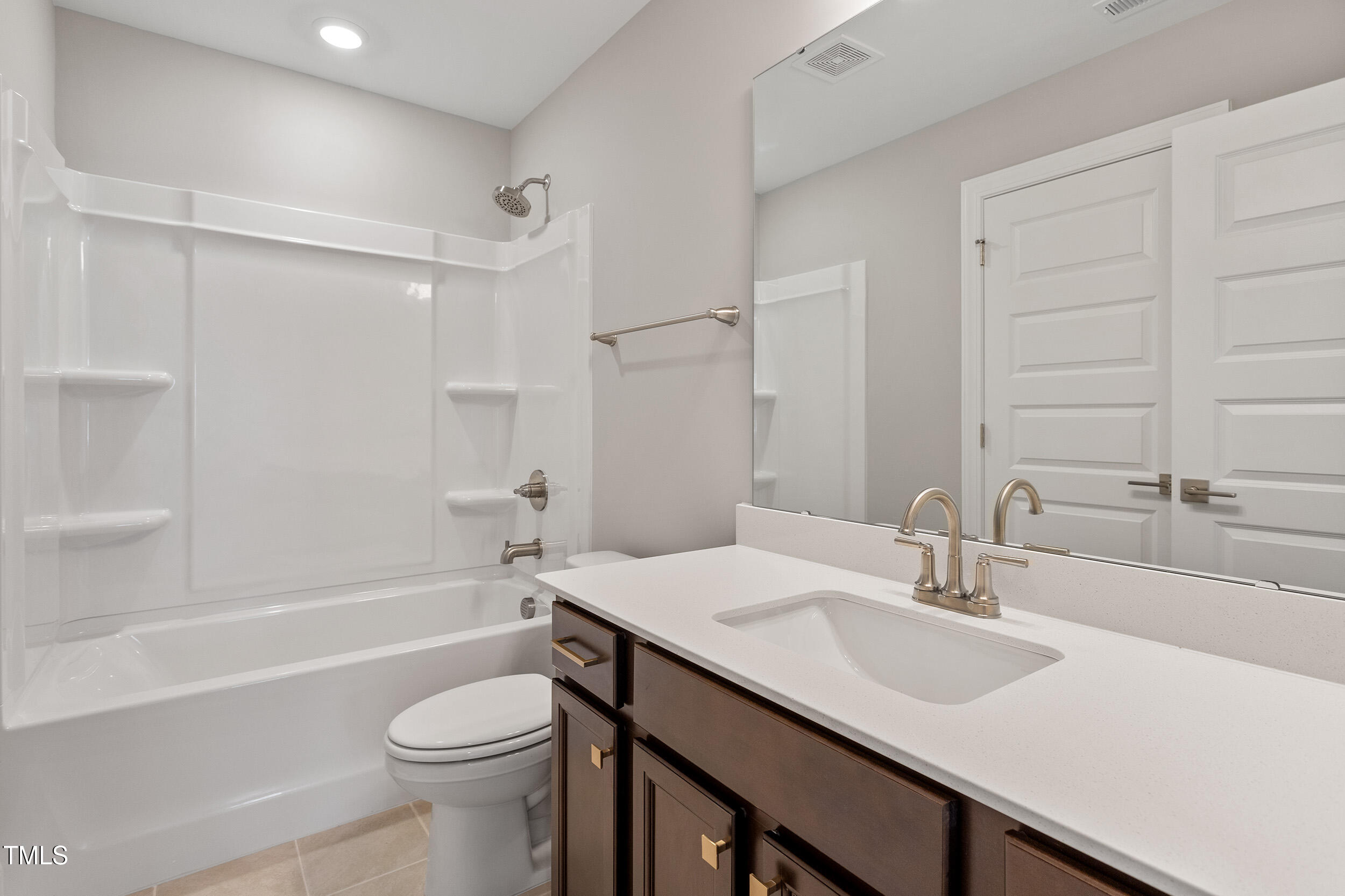 120 Berry Ml Lane, Unit 129 Raleigh, NC 27603 - Photo 34 of 40 FMWeb32