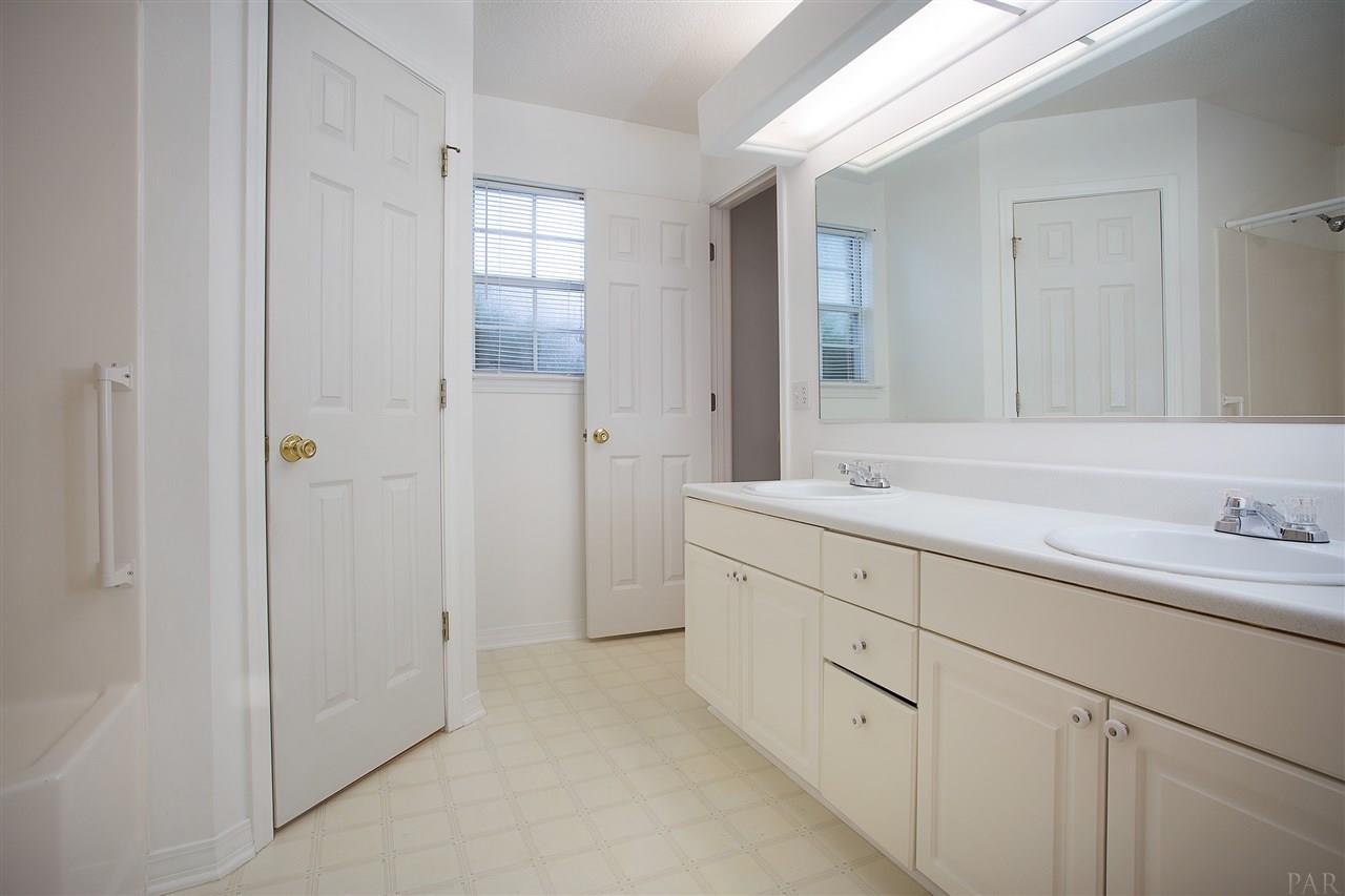 855 Ridge View Lane Pensacola, FL 32514 - Photo 13 of 29 Gallery Image 13