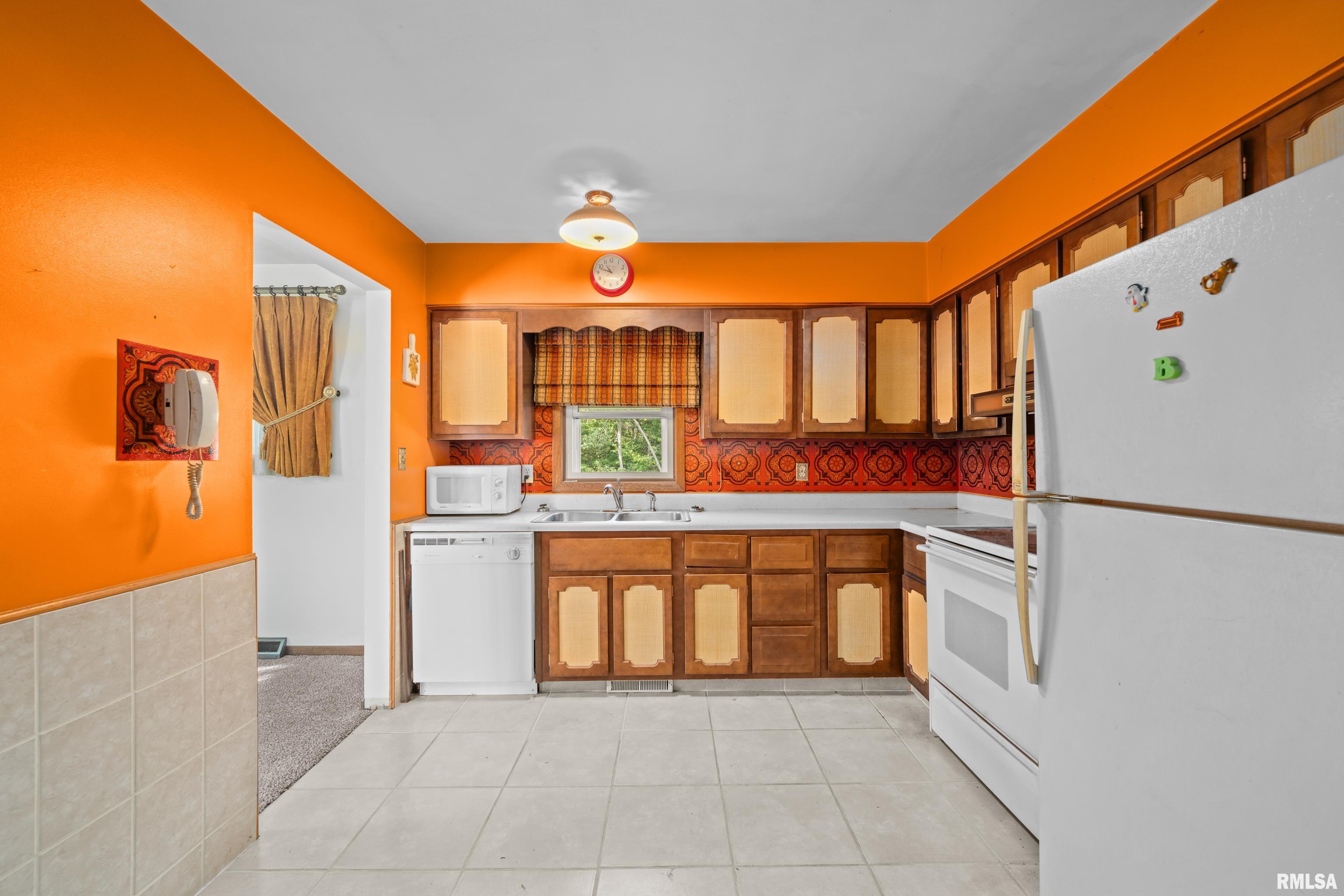 402 Barber Creek Road Port Byron, IL 61275 - Photo 23 of 35 Gallery Image 23