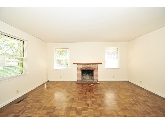 413 Avila Road San Mateo, CA 94402 - Photo 2 of 10 Gallery Image 2
