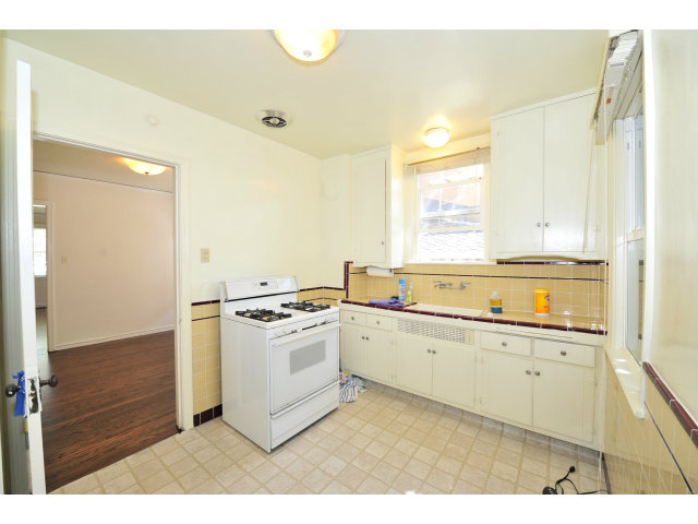 413 Avila Road San Mateo, CA 94402 - Photo 6 of 10 Gallery Image 6
