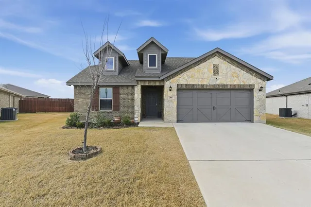 $365,000 | 301 Chickasaw Drive, Cleburne, TX 76033