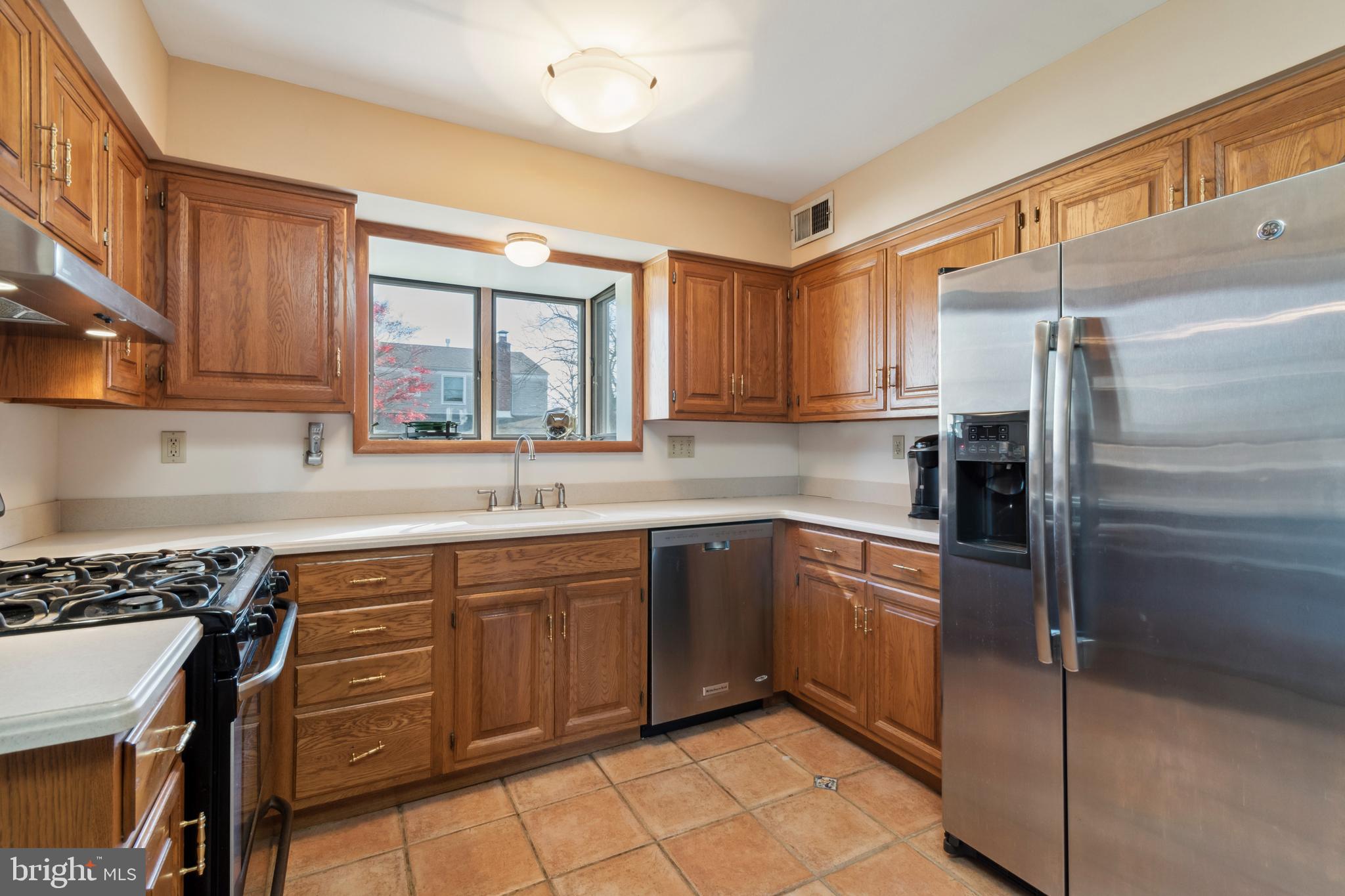 3140 Bogle Road Bensalem, PA 19020 - Photo 7 of 15 Kitchen