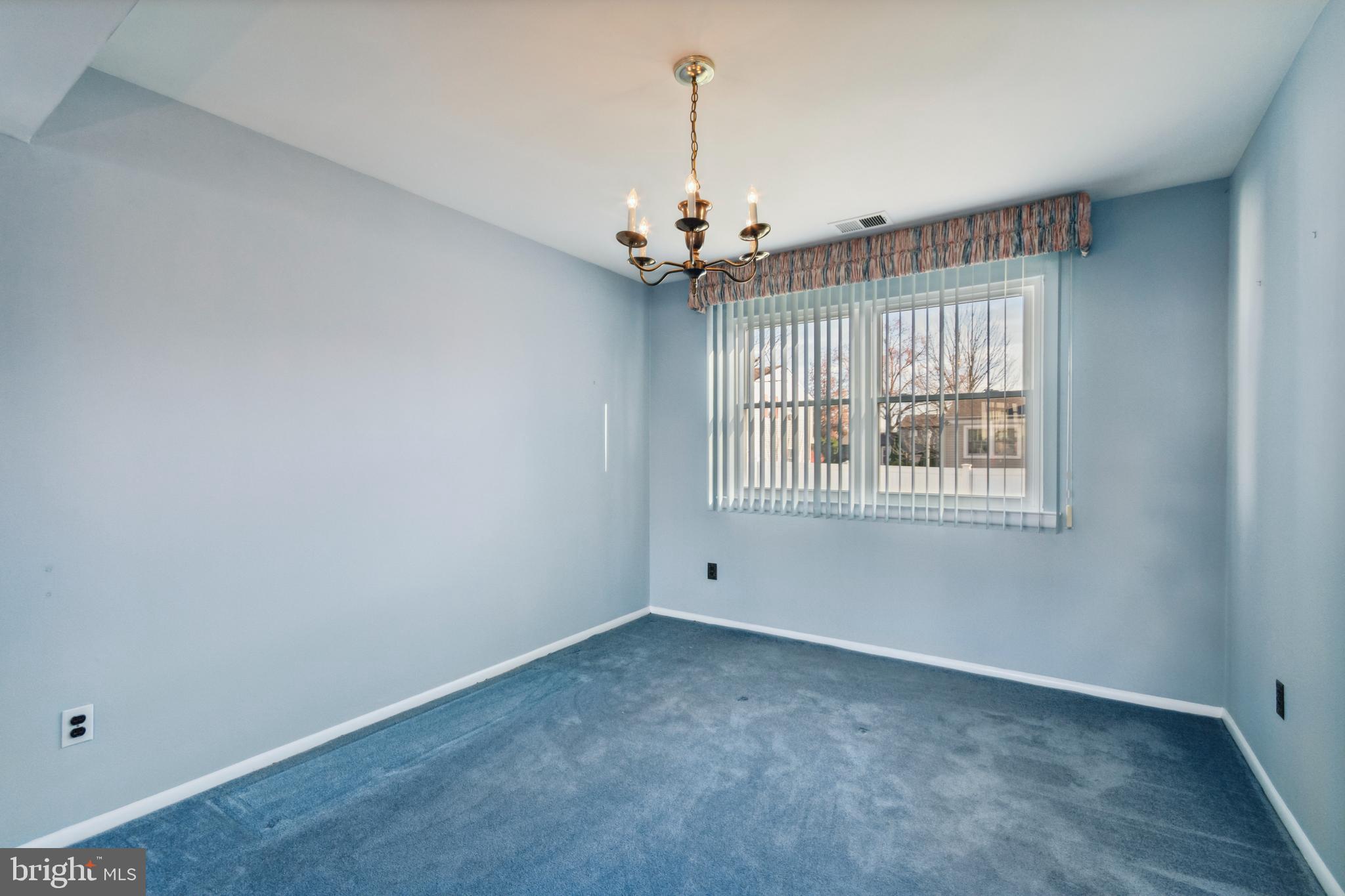3140 Bogle Road Bensalem, PA 19020 - Photo 8 of 15 Dining room
