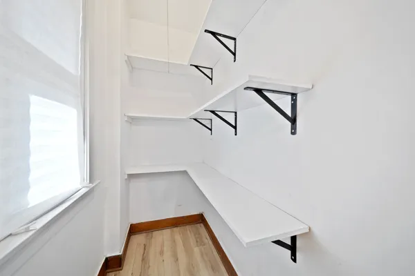 $2,350 | 616 Circle Avenue, Unit 1, Forest Park, IL 60130