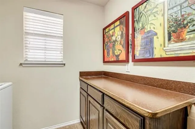 $314,900 | 617 Bretts Way, Burleson, TX 76028