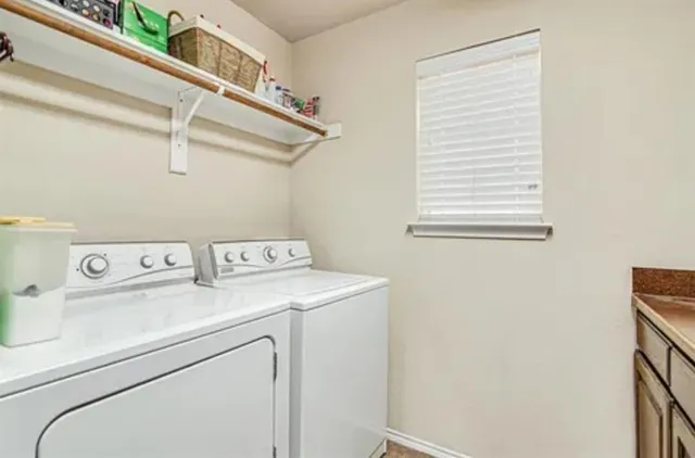 $314,900 | 617 Bretts Way, Burleson, TX 76028