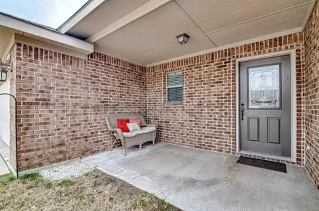 $314,900 | 617 Bretts Way, Burleson, TX 76028