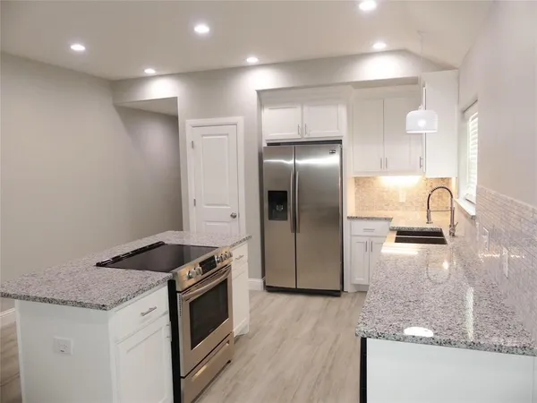 $1,425 | 608 East College Street, Unit 608, Sherman, TX 75090