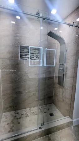 $3,850 | 213 East Forest Oak Circle, Unit 213, Davie, FL 33325